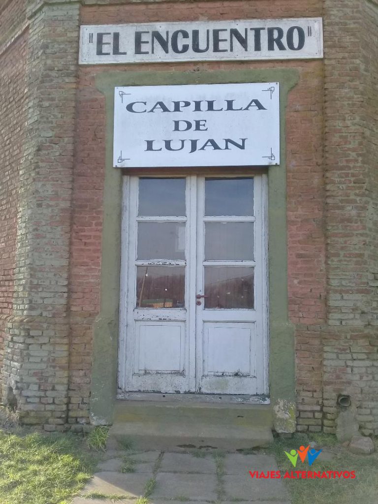 Azucena, Iglesia en Almacén
